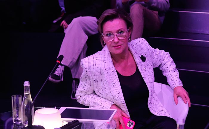 кадр Я делаю шаг 7