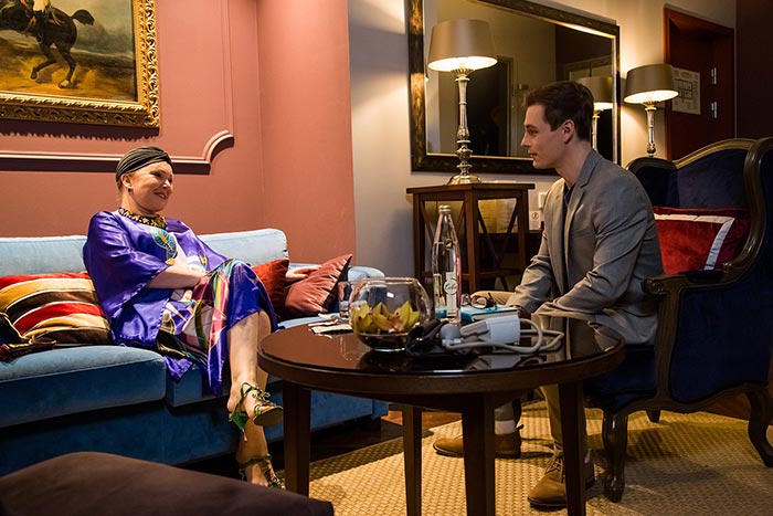 кадр Записки отельера #Гельвеция 6