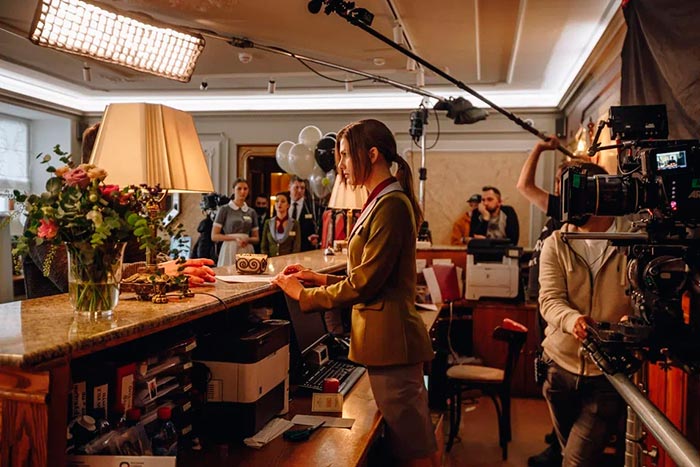 Кадр из сериала Записки отельера 2 сезон кадр Записки отельера 2 сезон 8