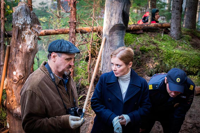 Кадр из сериала Здесь все свои кадр Здесь все свои 11