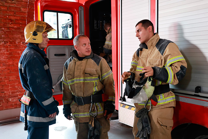 Кадр из сериала Жёны спасателей кадр Жёны спасателей 6