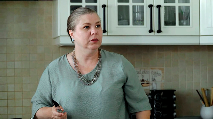 кадр Женщина с котом и детективом 4 сезон 7