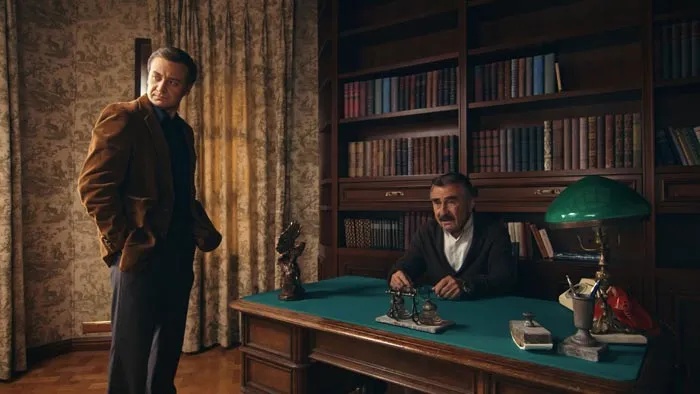 Кадр из сериала Женская версия Тайна партийной дачи кадр Женская версия Тайна партийной дачи 2