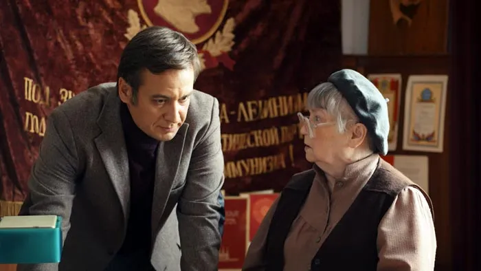 Кадр из сериала Женская версия Тайна партийной дачи кадр Женская версия Тайна партийной дачи 5