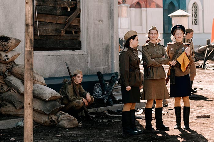 кадр Значит, нам туда дорога 9