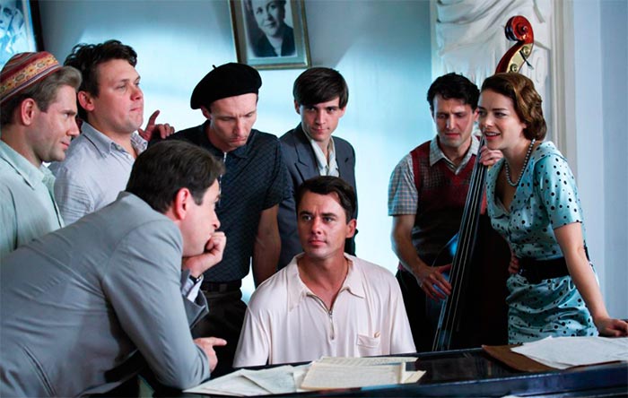 Сериал «Рожденная звездой» (2015) сюжет, актеры и роли