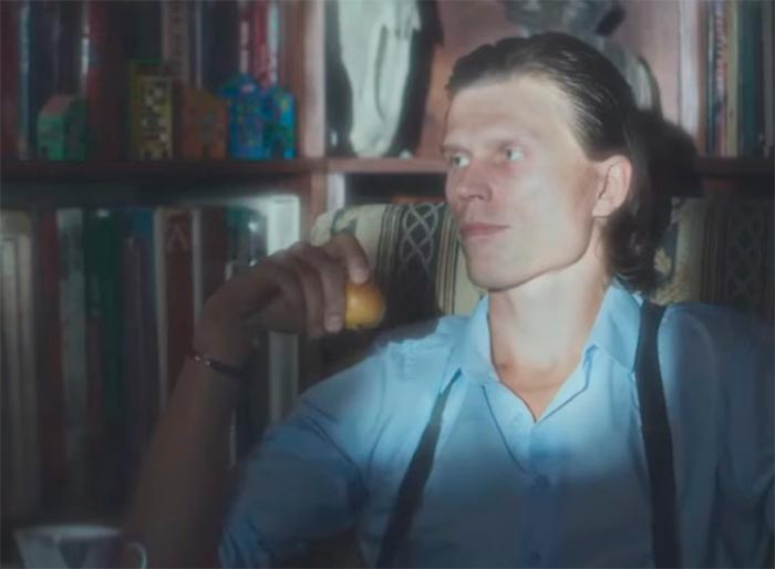 Кадр из сериала Абонемент на расследование. Занимательное чтение кадр Абонемент на расследование. Занимательное чтение 11