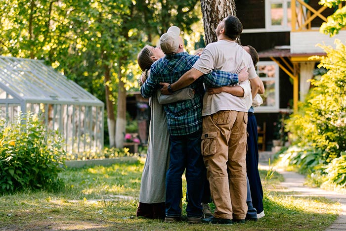 кадр Праздники 4 сезон 8
